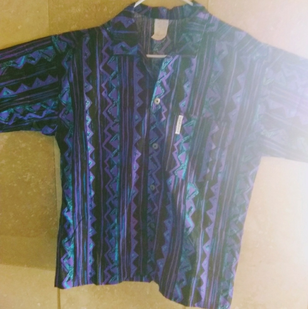 🔻PRICE DROP🔻 INtTERNATIONAL BAGGYZ" SHIRT